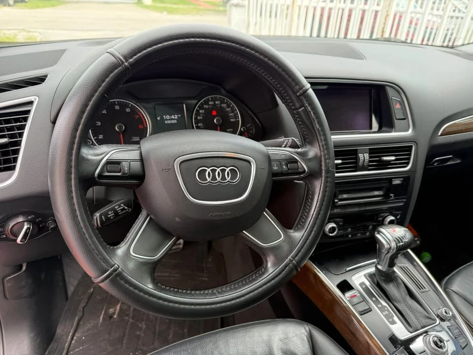 2015 Audi 8R Q5 - Image 5 of 6
