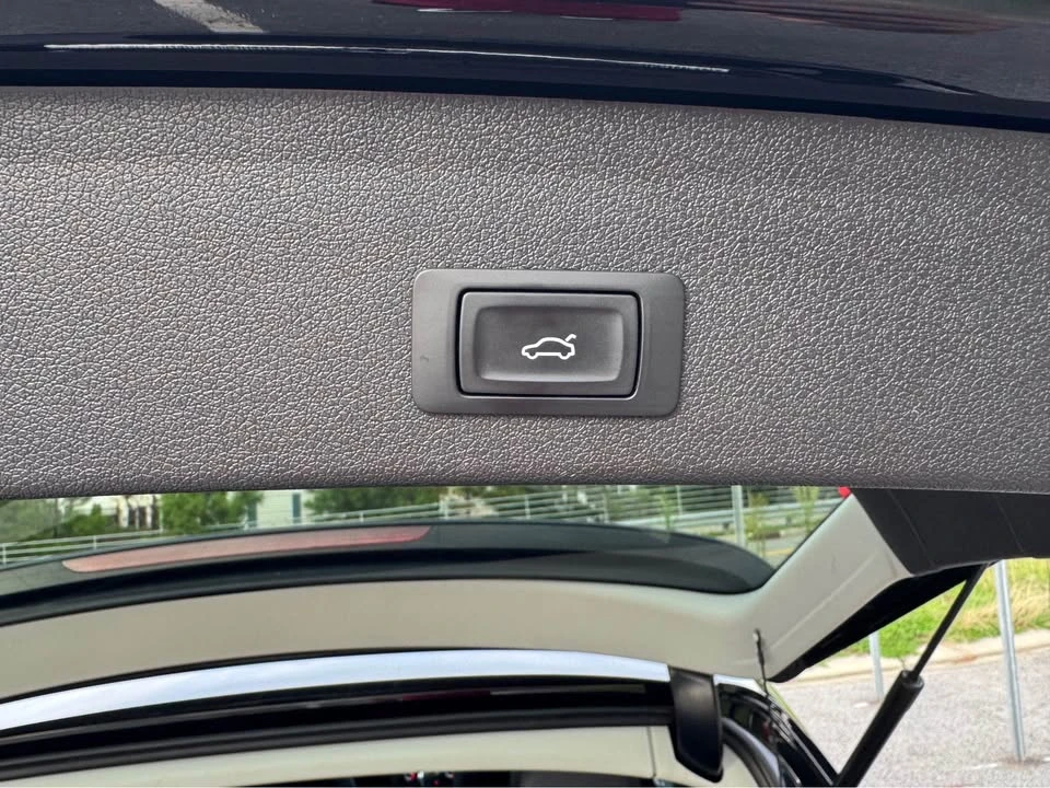 2015 Audi 8R Q5 - Image 10 of 20