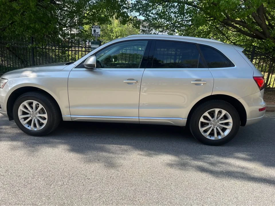 2015 Audi 8R Q5 - Image 2 of 19