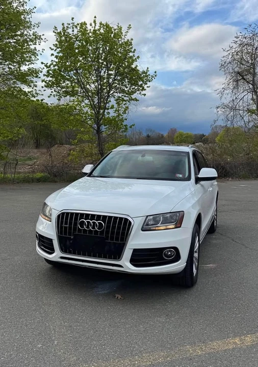 2015 Audi 8R Q5 - Image 2 of 14