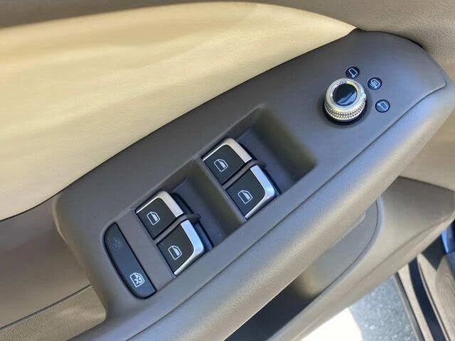 2015 Audi 8R Q5 - Image 11 of 20