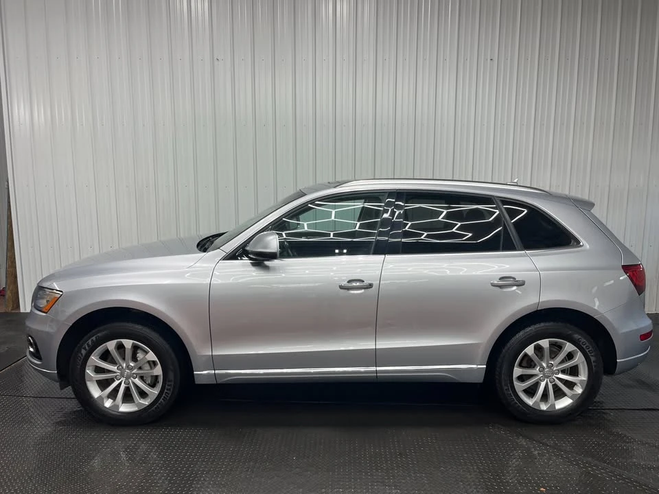 2015 Audi 8R Q5 - Image 2 of 20