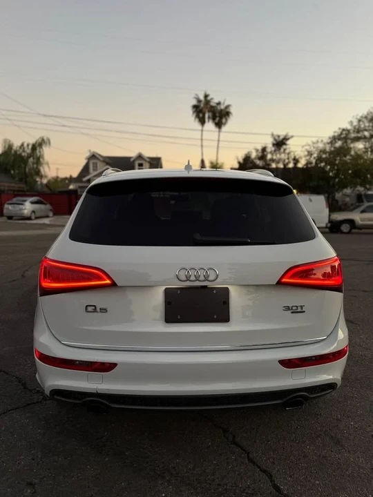 2015 Audi 8R Q5 - Image 4 of 9