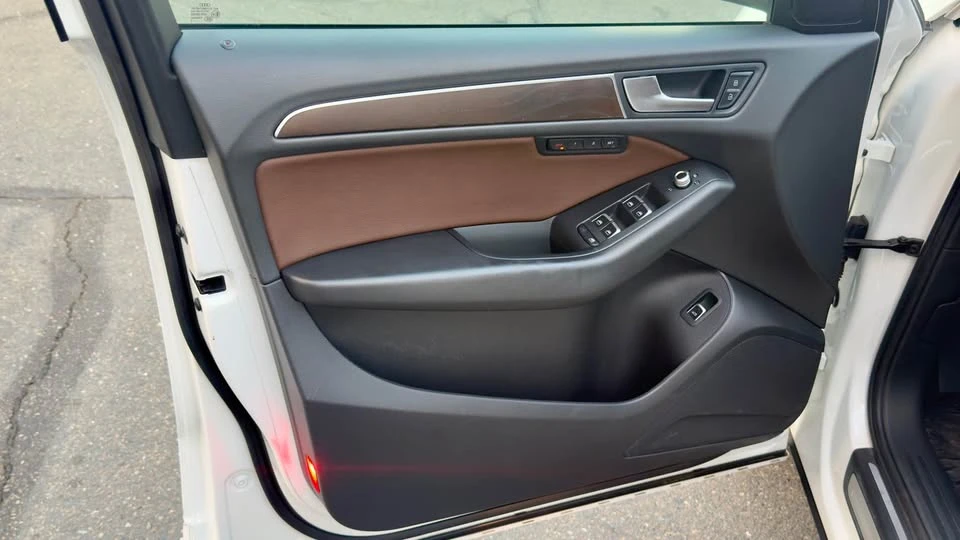 2015 Audi 8R Q5 - Image 10 of 17