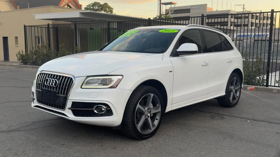 2015 Audi 8R Q5 - Image 2 of 17