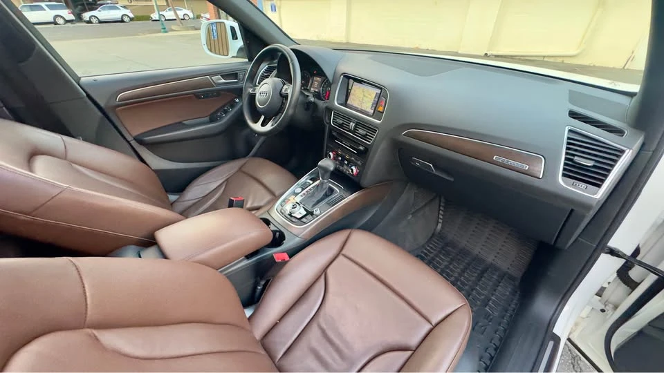2015 Audi 8R Q5 - Image 17 of 17