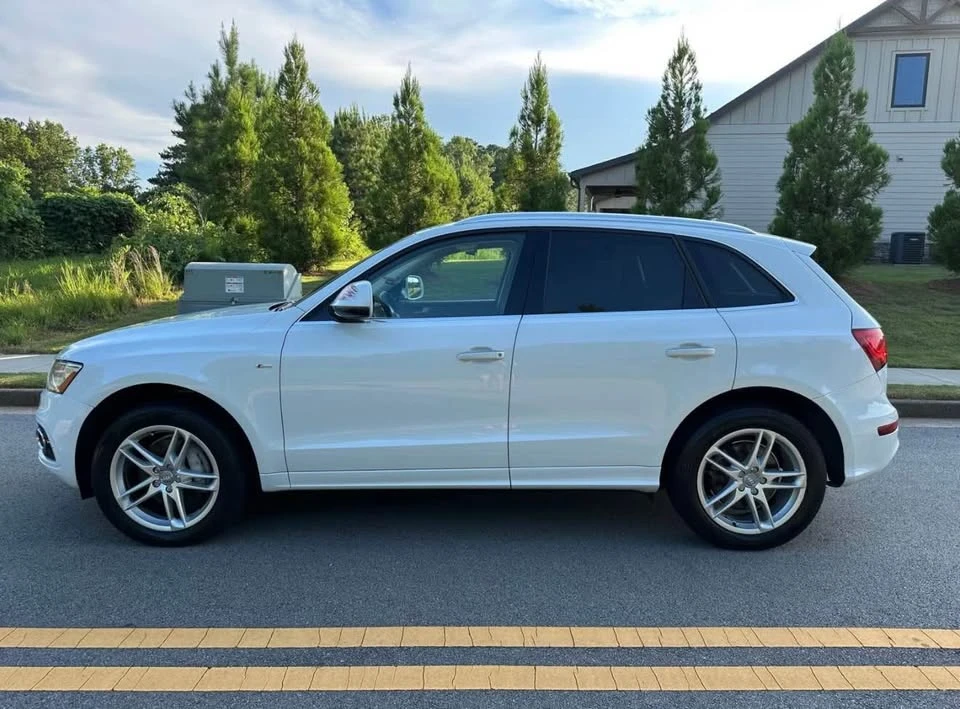 2015 Audi 8R Q5 - Image 8 of 19