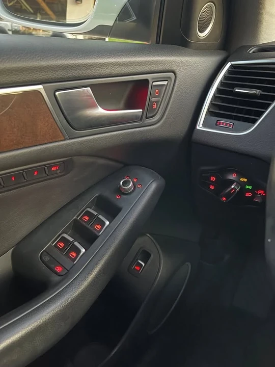 2015 Audi 8R Q5 - Image 13 of 17
