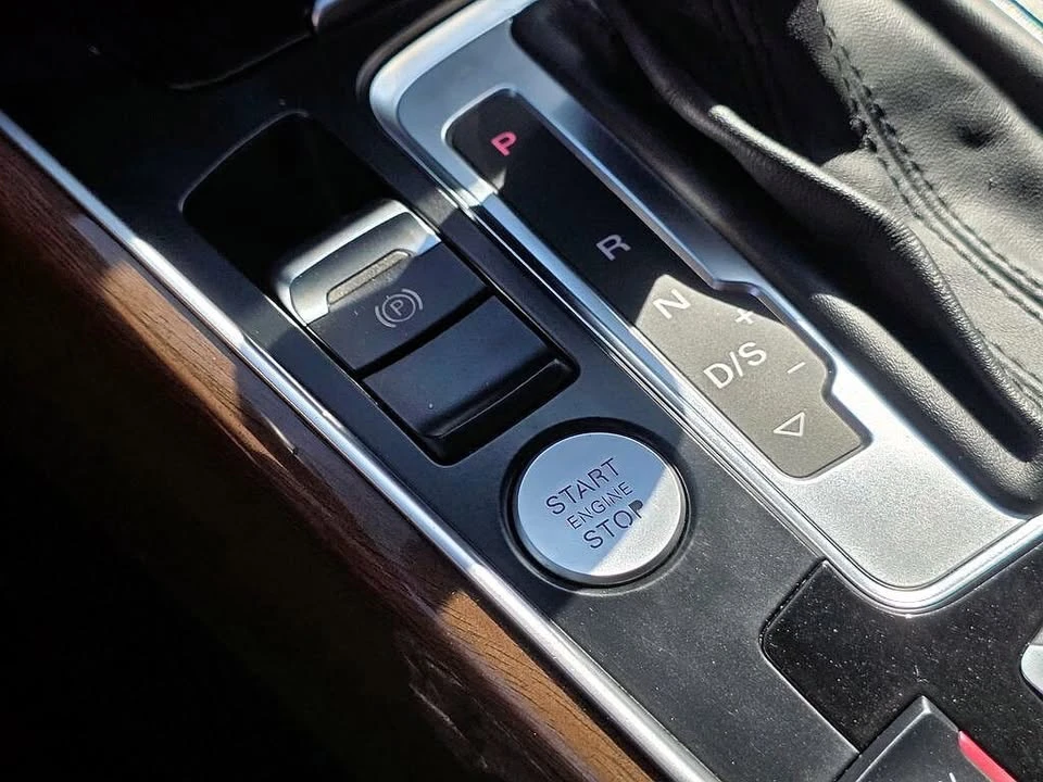 2015 Audi 8R Q5 - Image 20 of 20