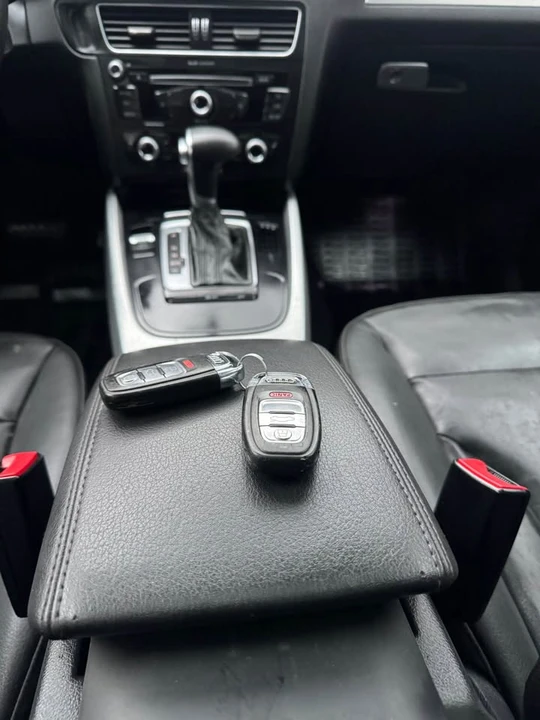 2015 Audi 8R Q5 - Image 18 of 18