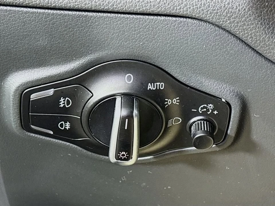 2015 Audi 8R Q5 - Image 8 of 20
