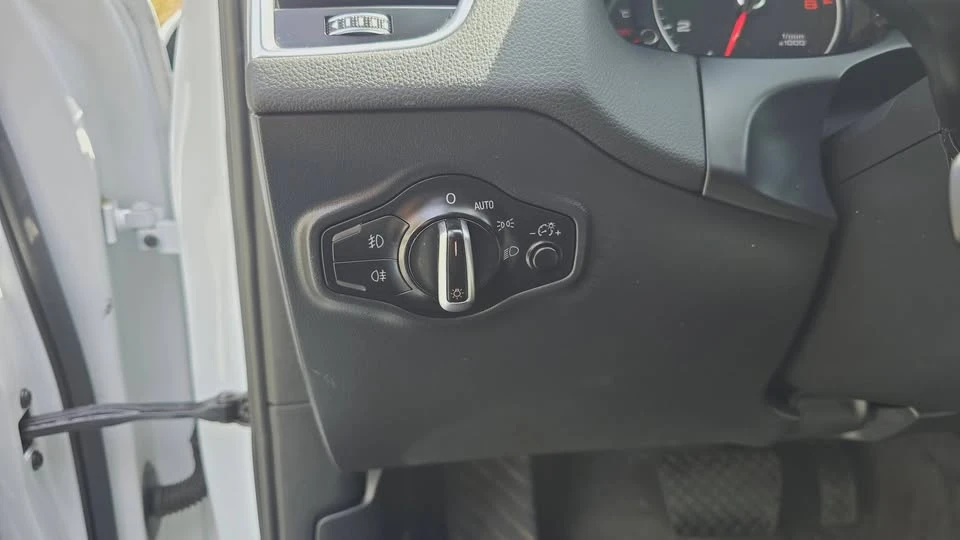 2015 Audi 8R SQ5 - Image 9 of 20