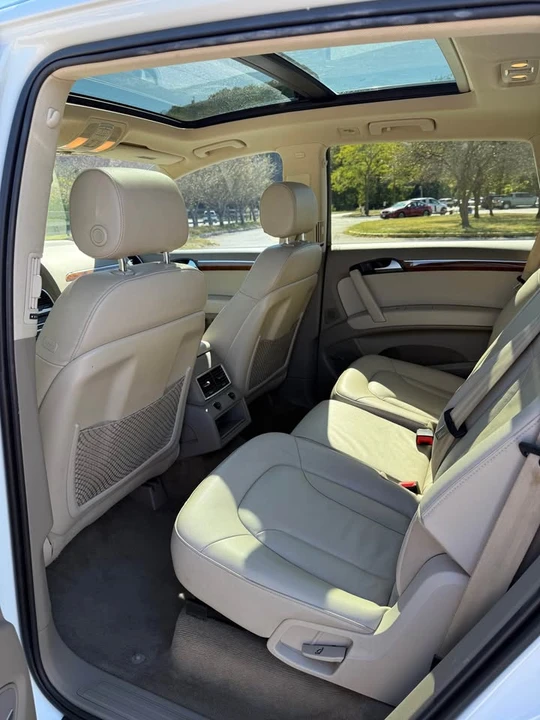 2015 Audi 4L Q7 - Image 8 of 9
