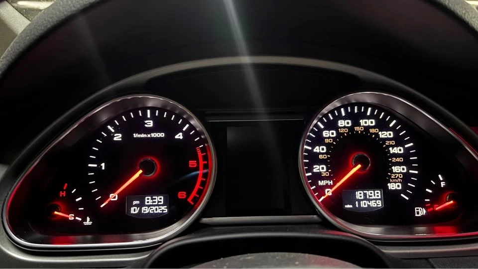 2015 Audi 4L Q7 - Image 8 of 9
