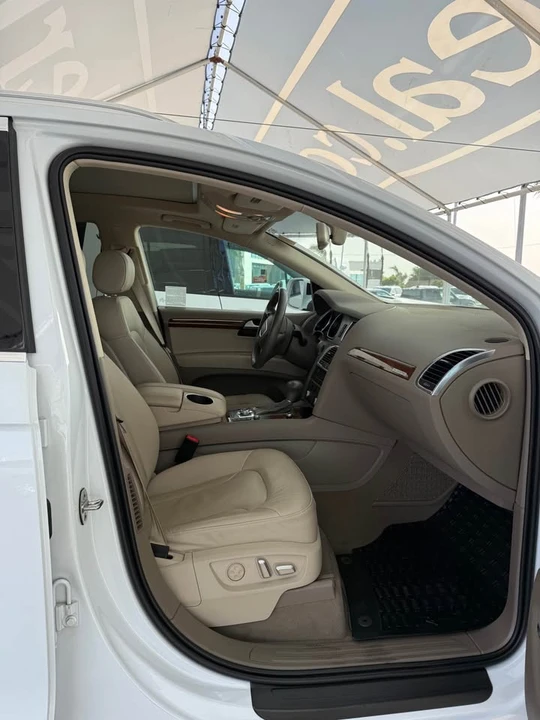 2015 Audi 4L Q7 - Image 2 of 4