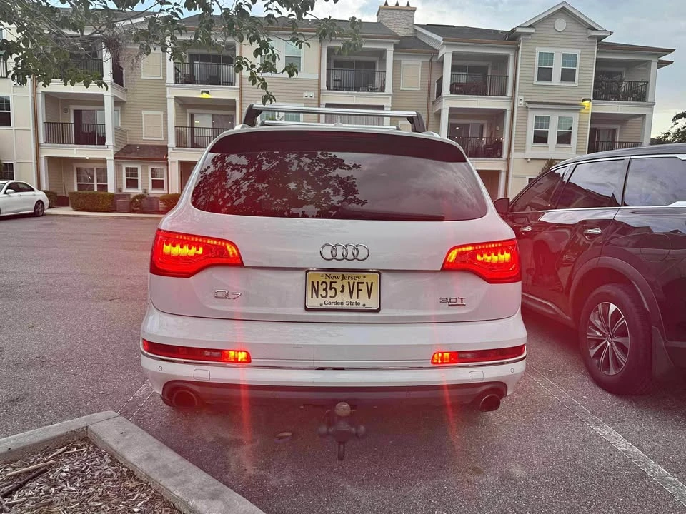 2015 Audi 4L Q7 - Image 2 of 16