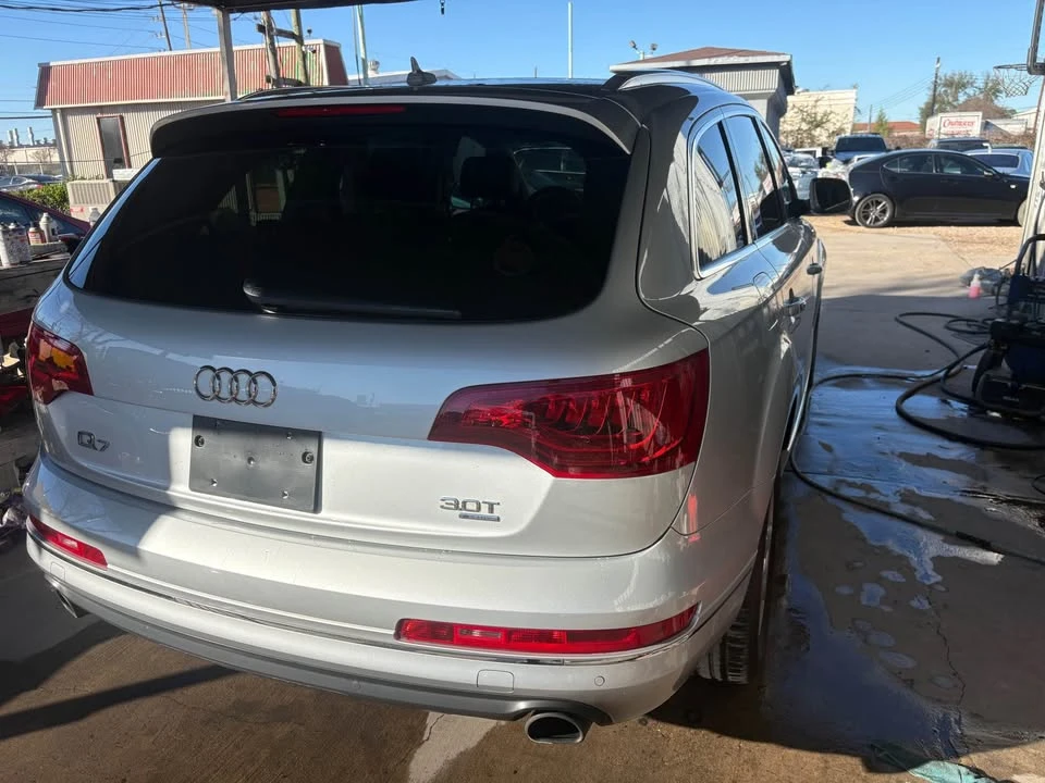2015 Audi 4L Q7 - Image 10 of 15