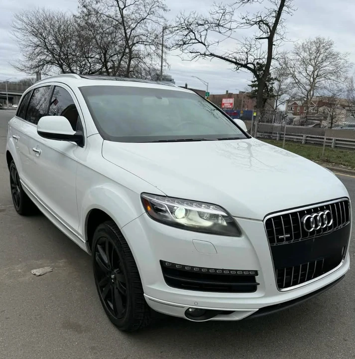 2015 Audi 4L Q7 - Image 2 of 10