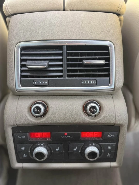 2015 Audi 4L Q7 - Image 8 of 10