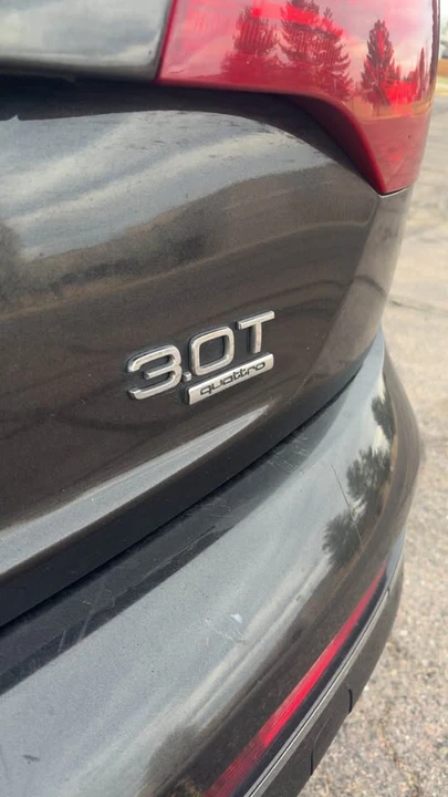 2015 Audi 4L Q7 - Image 10 of 17