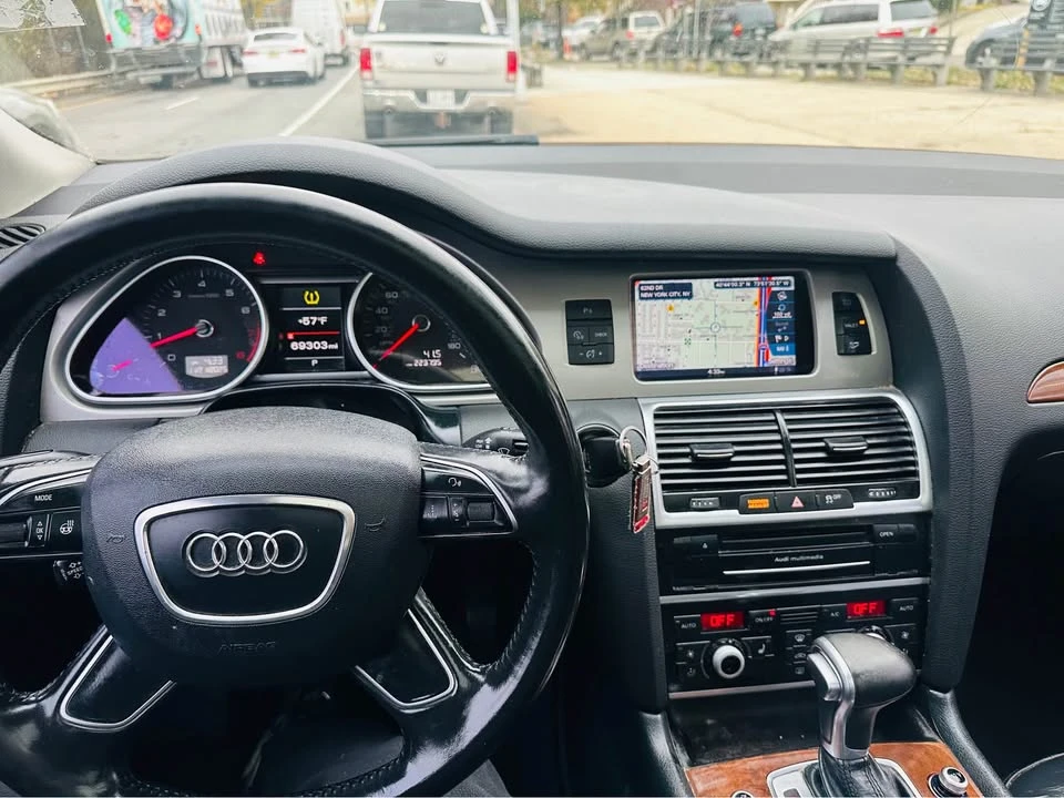 2015 Audi 4L Q7 - Image 8 of 9