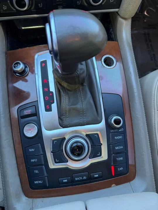 2015 Audi 4L Q7 - Image 10 of 11