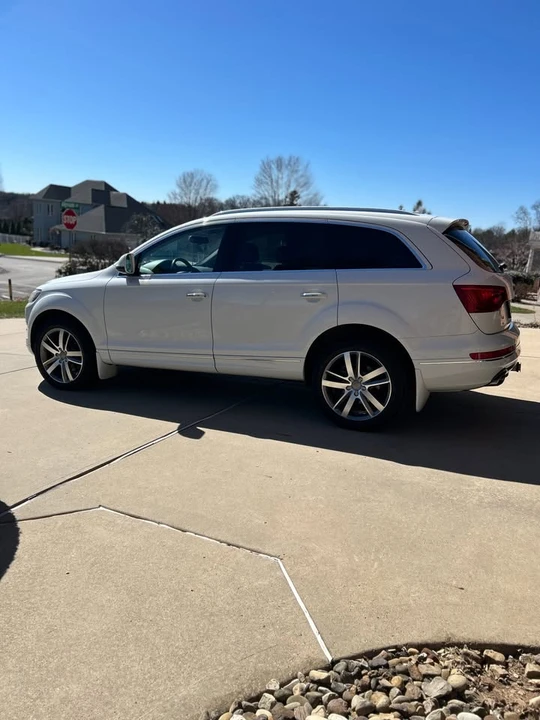 2015 Audi 4L Q7 - Image 2 of 11
