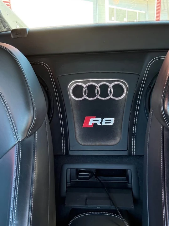 2015 Audi 42 R8 - Image 10 of 14