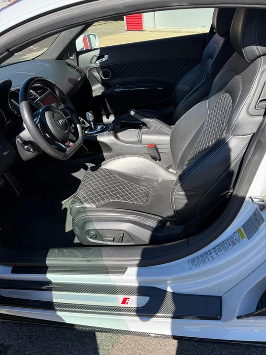 2015 Audi 42 R8 - Image 6 of 14