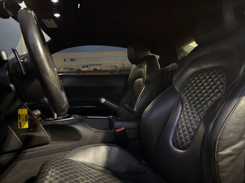2015 Audi 42 R8 - Image 8 of 9