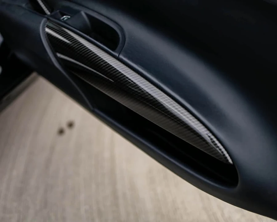 2015 Audi 42 R8 - Image 8 of 12