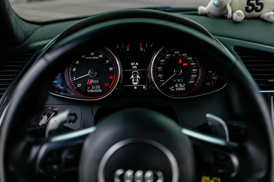 2015 Audi 42 R8 - Image 11 of 12