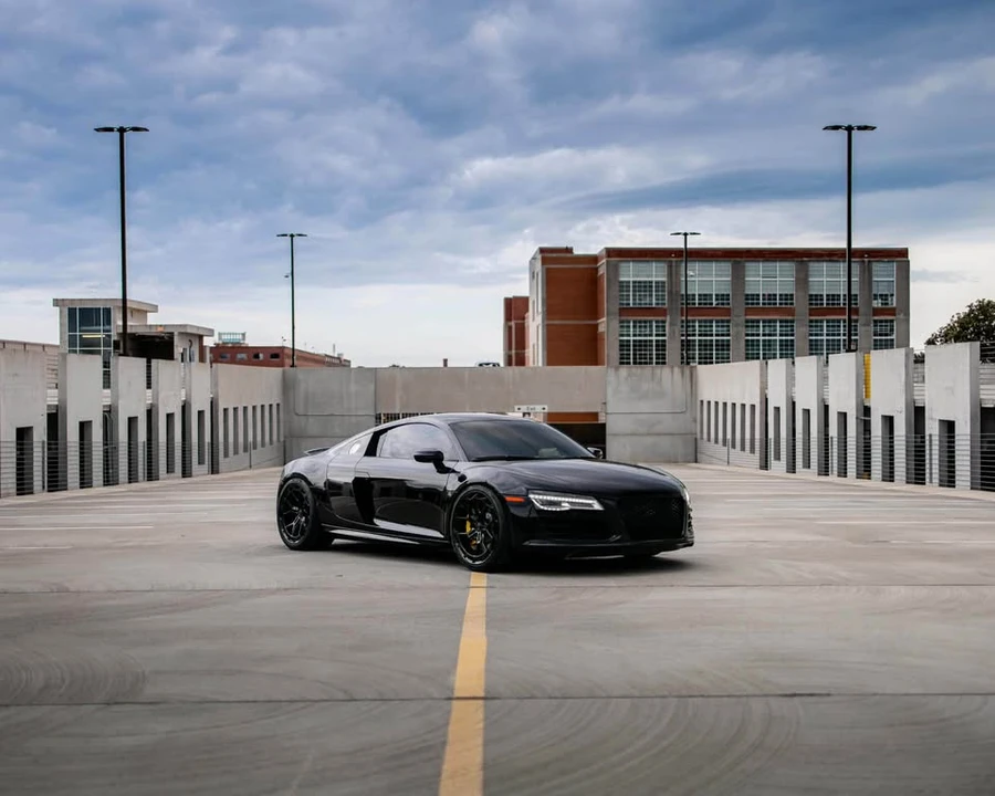 2015 Audi 42 R8 - Image 6 of 12