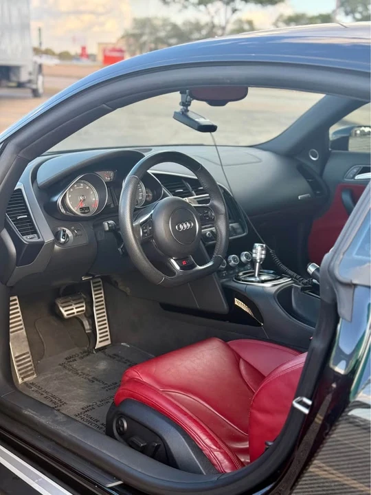 2015 Audi 42 R8 - Image 13 of 16
