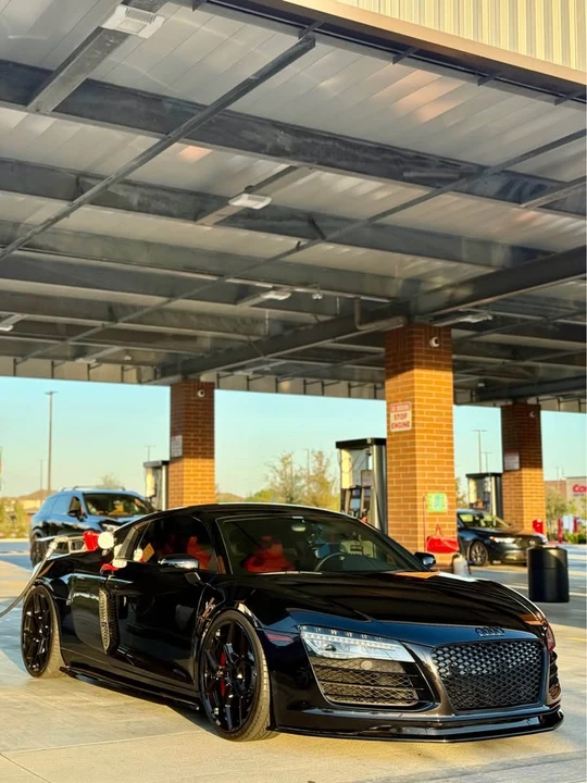 2015 Audi 42 R8 - Image 16 of 16