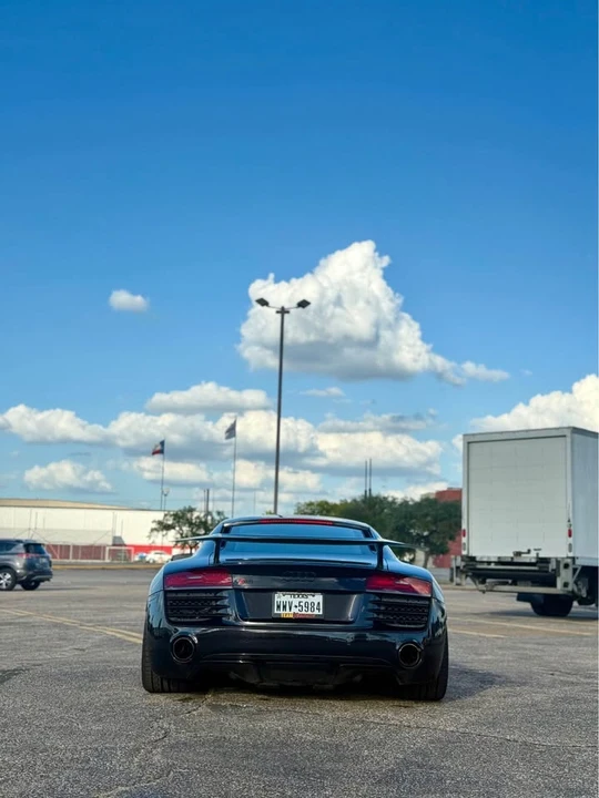 2015 Audi 42 R8 - Image 6 of 16