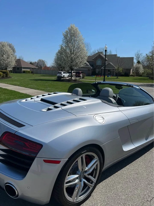 2015 Audi 42 R8 - Image 2 of 13