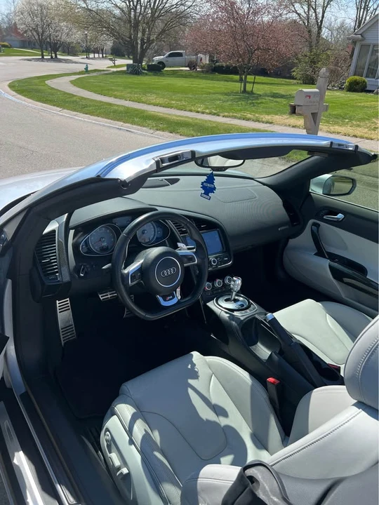 2015 Audi 42 R8 - Image 7 of 13