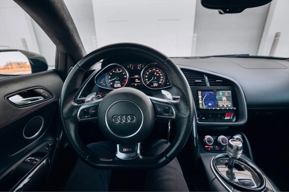 2015 Audi 42 R8 - Image 14 of 20