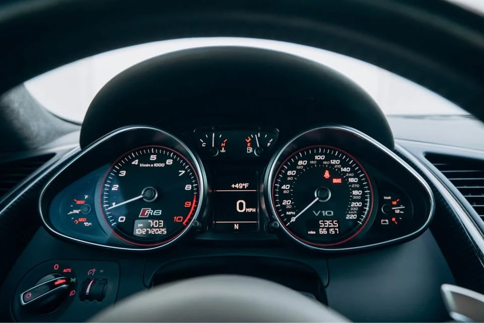 2015 Audi 42 R8 - Image 17 of 20