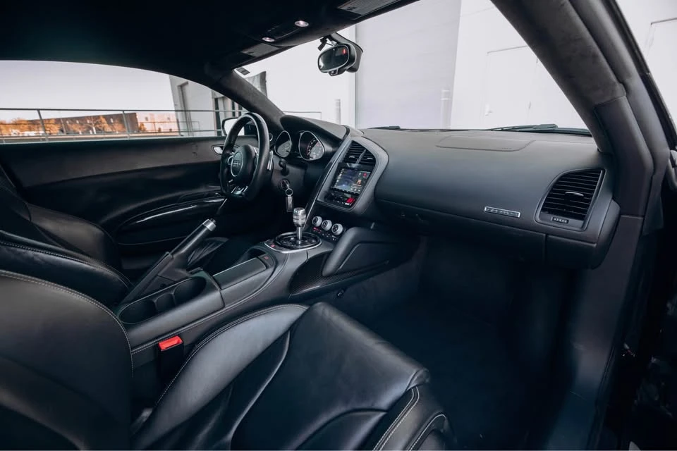 2015 Audi 42 R8 - Image 13 of 20