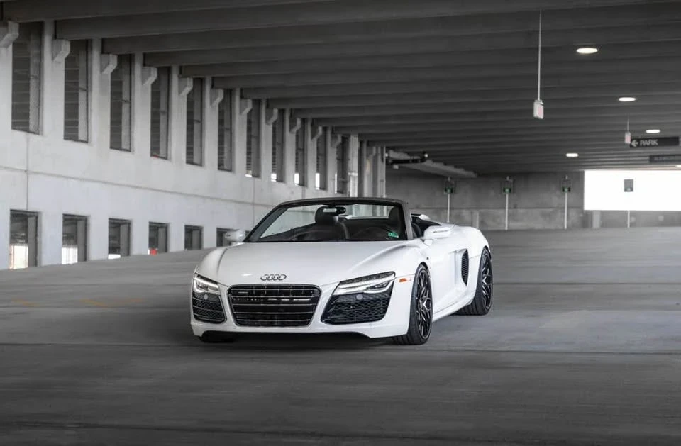2015 Audi 42 R8 - Image 9 of 11