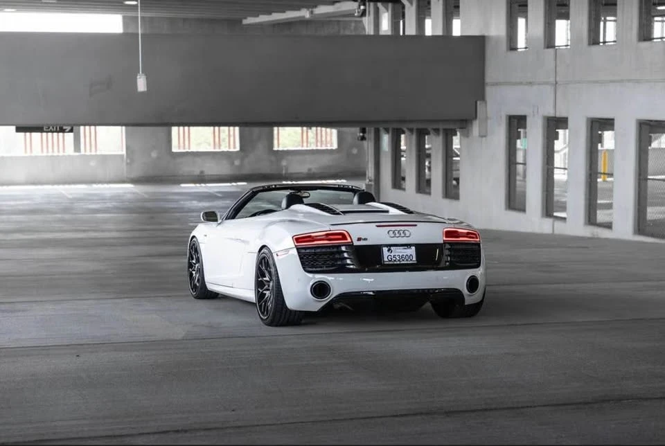 2015 Audi 42 R8 - Image 3 of 11