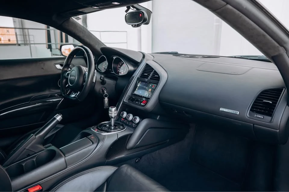 2015 Audi 42 R8 - Image 10 of 20
