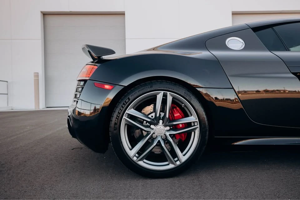2015 Audi 42 R8 - Image 5 of 20