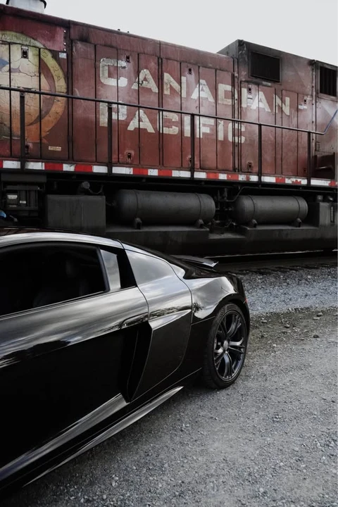 2015 Audi 42 R8 - Image 8 of 12