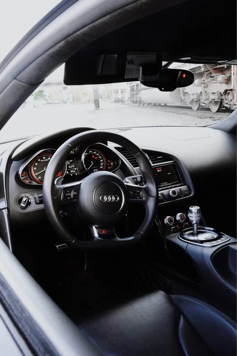 2015 Audi 42 R8 - Image 3 of 12