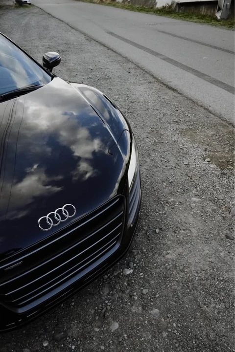 2015 Audi 42 R8 - Image 5 of 12