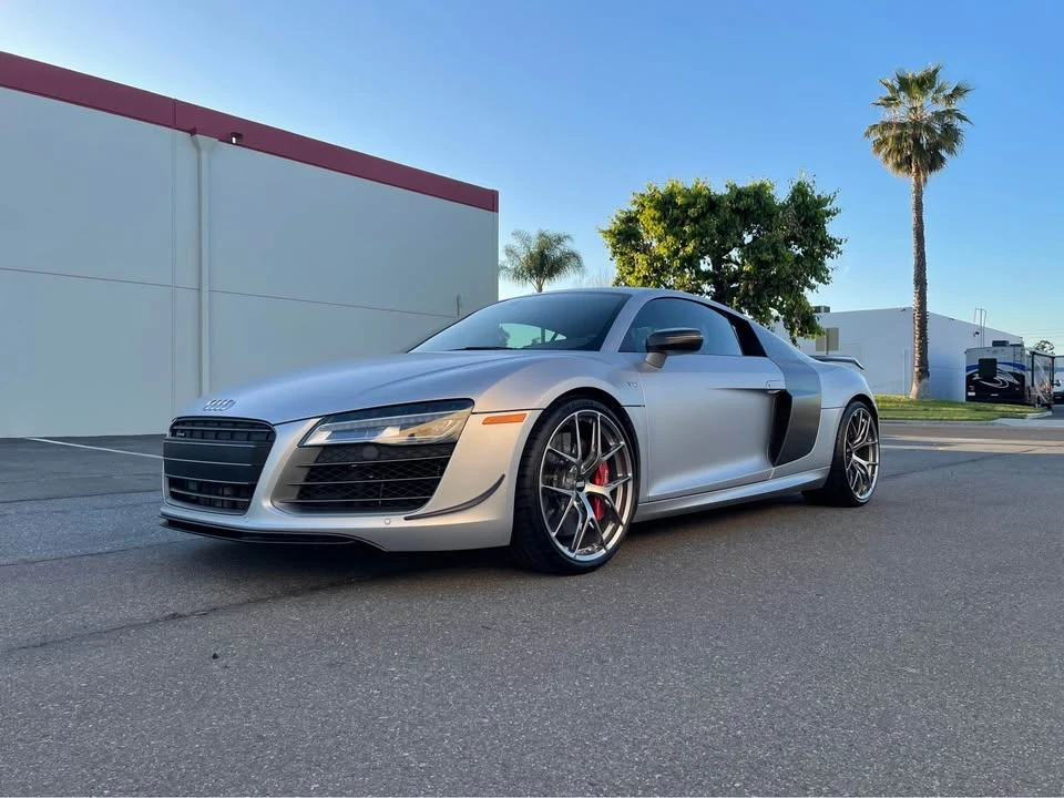 2015 Audi 42 R8 - Image 4 of 9