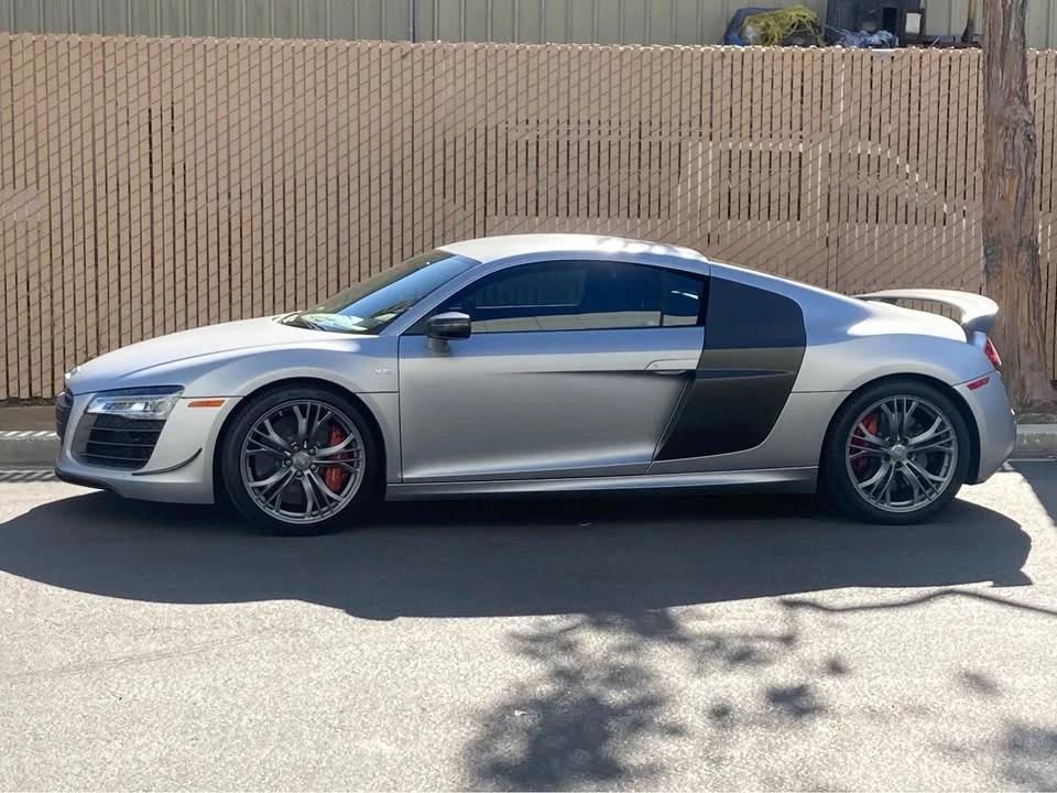 2015 Audi 42 R8 - Image 8 of 9